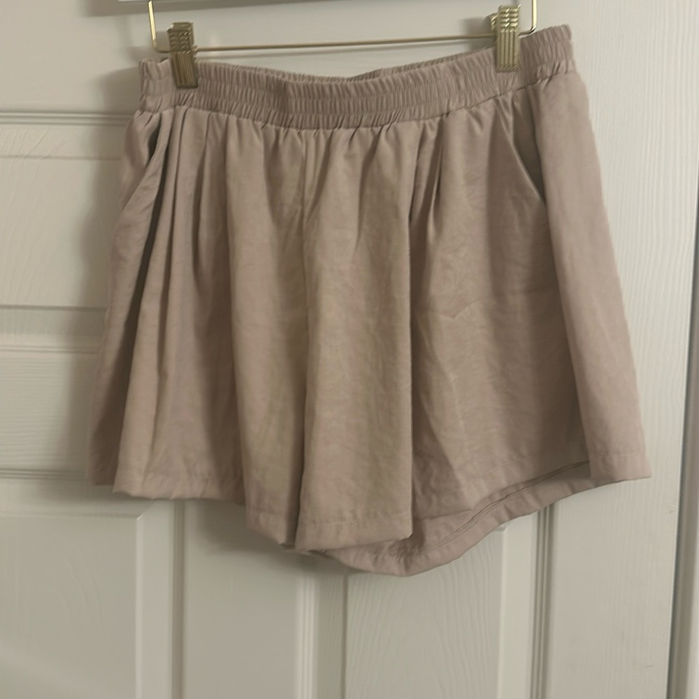NWT Sand Shorts BURU Size Large